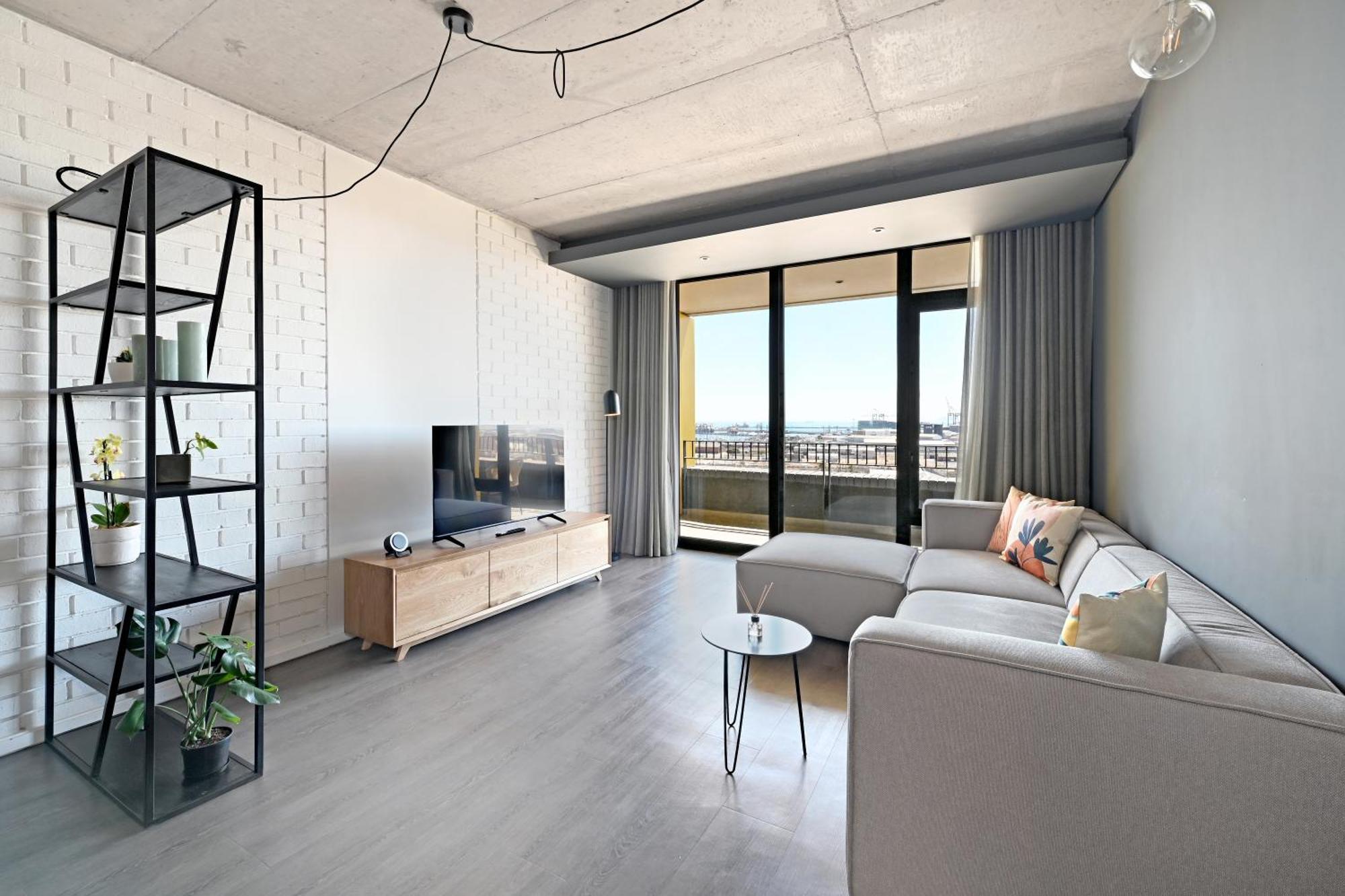 Industrial-chic With Dockyard Views Wex 1 Cape Town