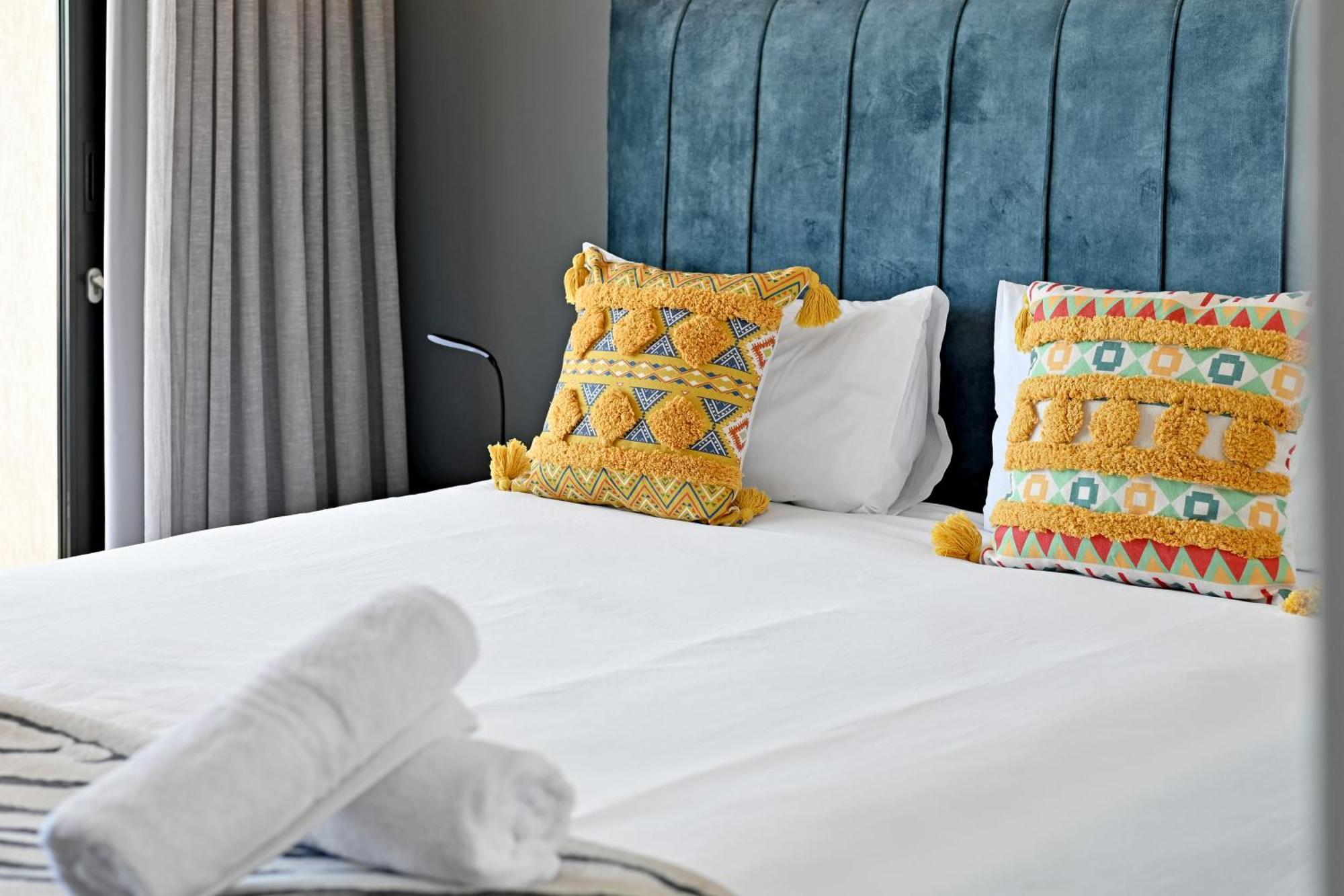Apartment Industrial-chic With Dockyard Views Wex 1 Cape Town